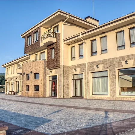 Отель Chateau Des Bergers Тарговыште