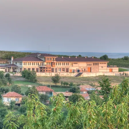 Отель Chateau Des Bergers 3*