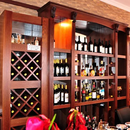 Отель Chateau Des Bergers Тарговыште